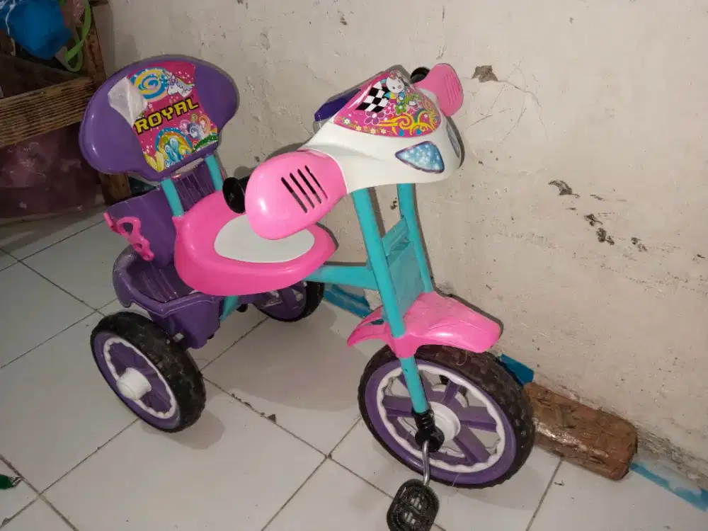 Sepeda anak bekas