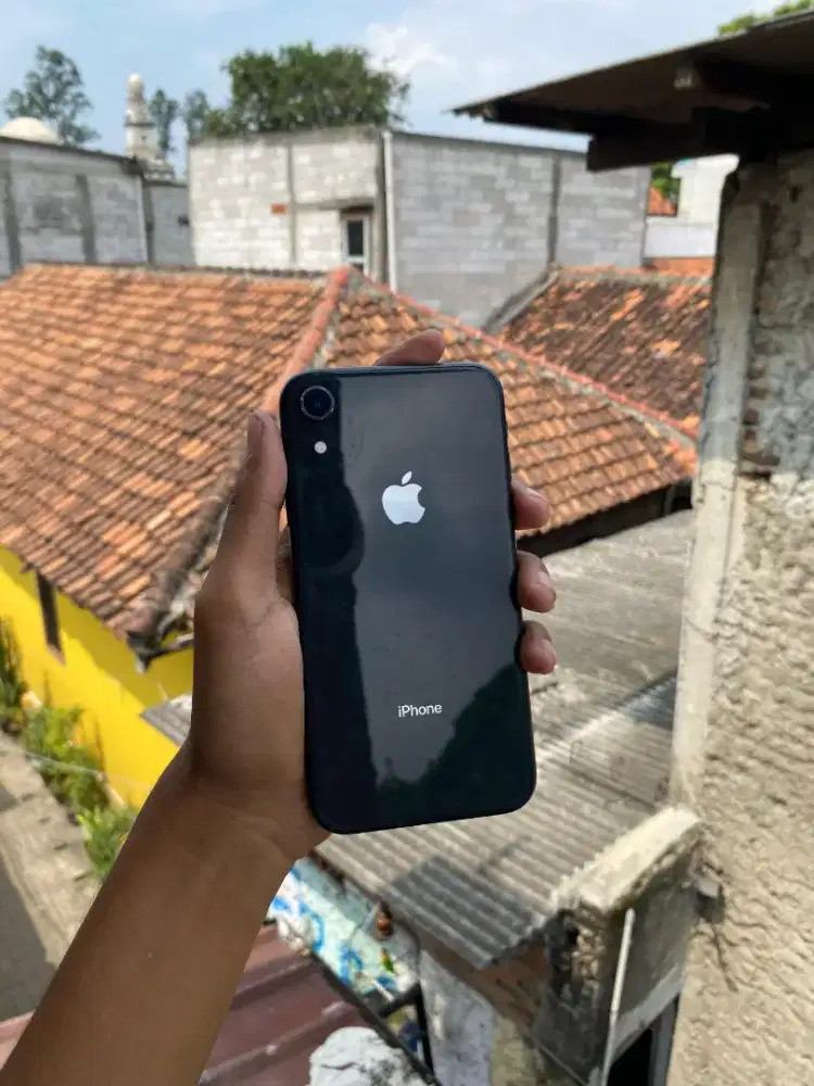 iPhone xr 64gb inter