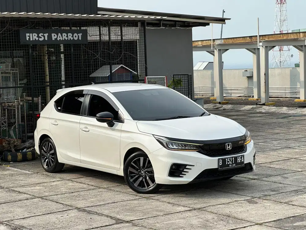 PALING MURAH !! Dp 15jt CITY RS HATCHBACK CVT 2021 Km 43rb !! HONDA !!