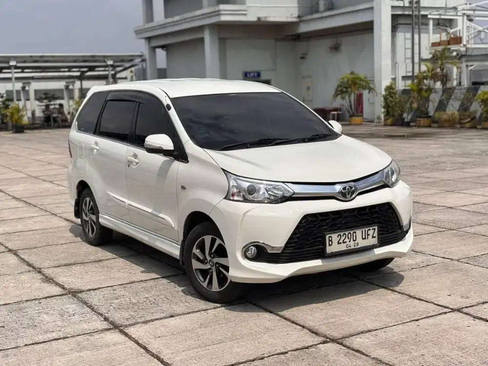 ‼️dp12jt‼️km low Toyota Avanza Veloz 1.5 At Putih 2018 2017 2016