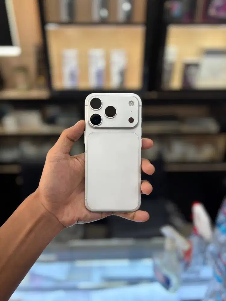iPhone 17 Pro 256Gb Silver iBox