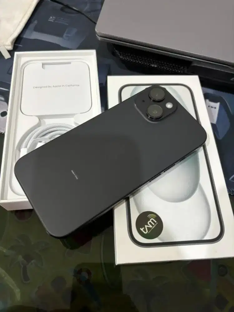 IPHONE 15 (basic) Garansi IBOX Like New 99%