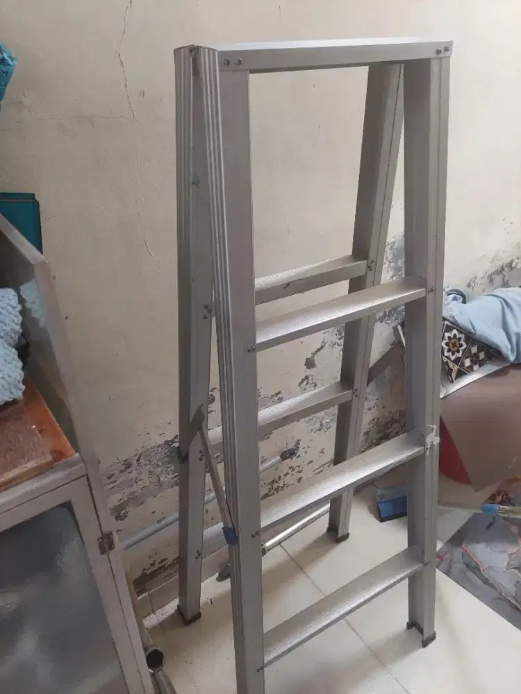 Tangga 150cm bina karya