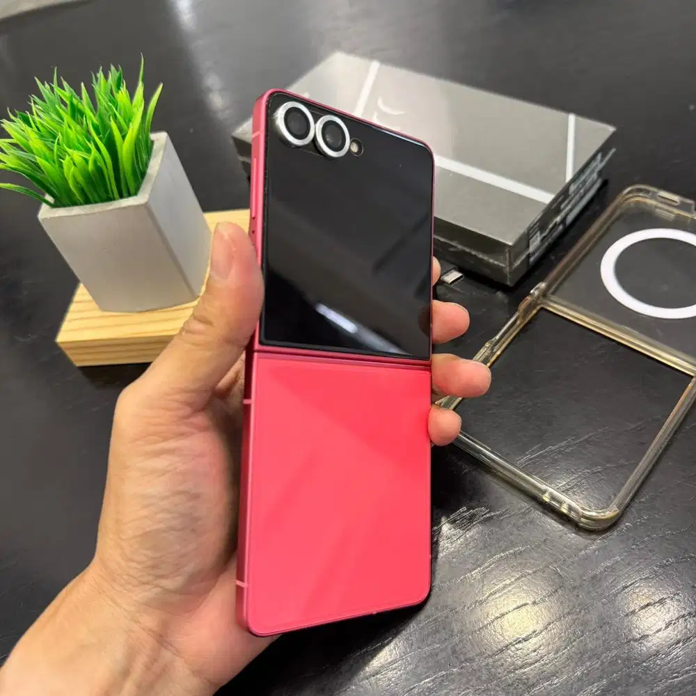Samsung Galaxy Z Flip7 12/256 CoralRed sein masih garansi like new