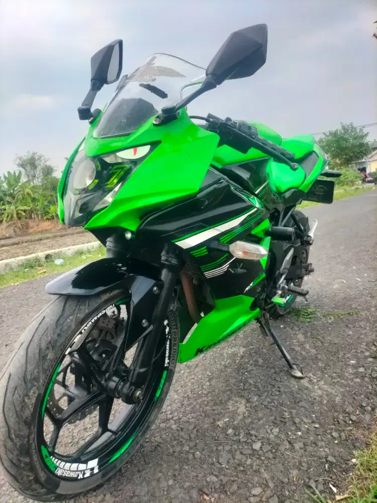 Kawasaki ninja 250R tahun 2015