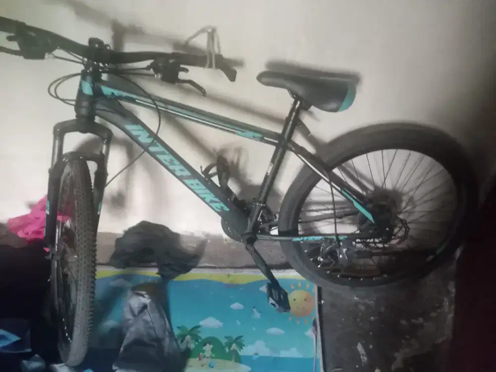 Di jual cepat sepedah baru pake 2 kali kondisi mulus