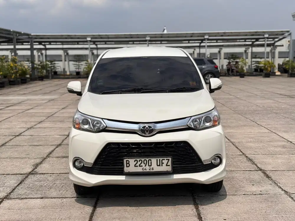 LOW KM Toyota Avanza Veloz AT Matic 2018 / 2019 Plat Genap Record