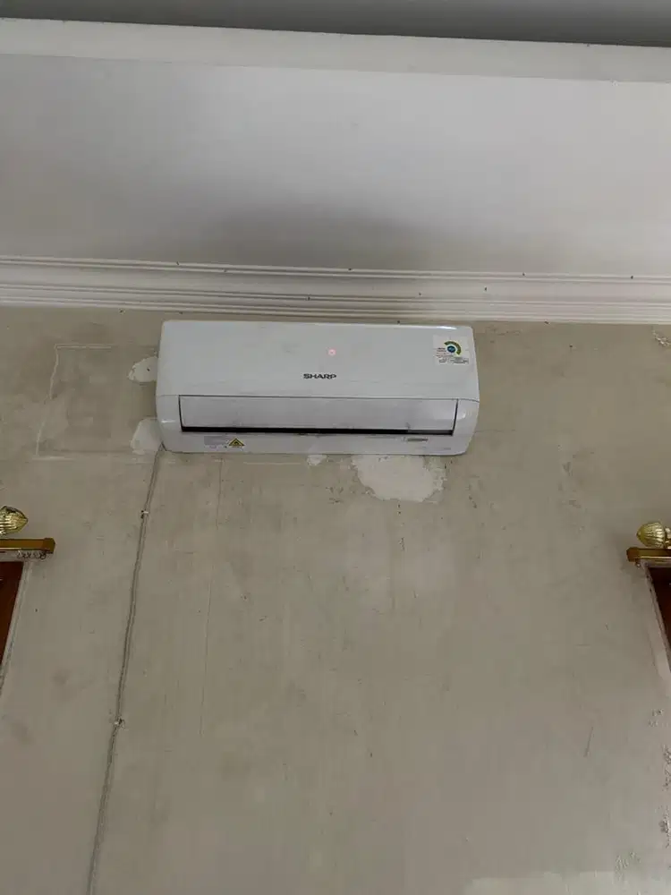 Dijual AC bekas merk Sharp