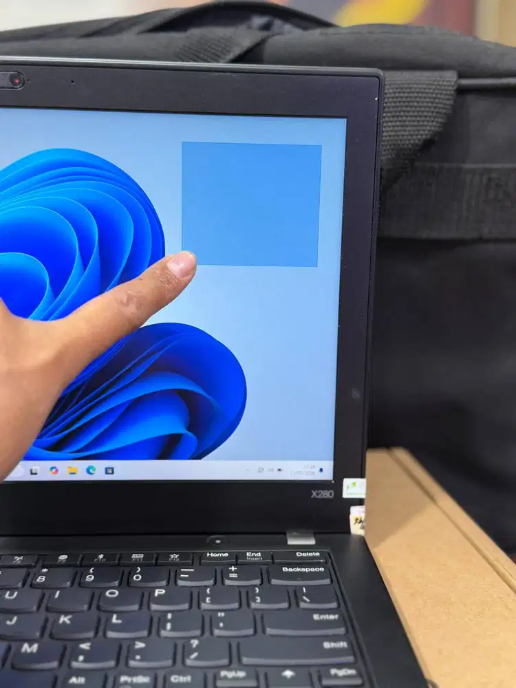 Laptop Leptop Netbbook bekas second Lenvo x280 Core i5-8350u