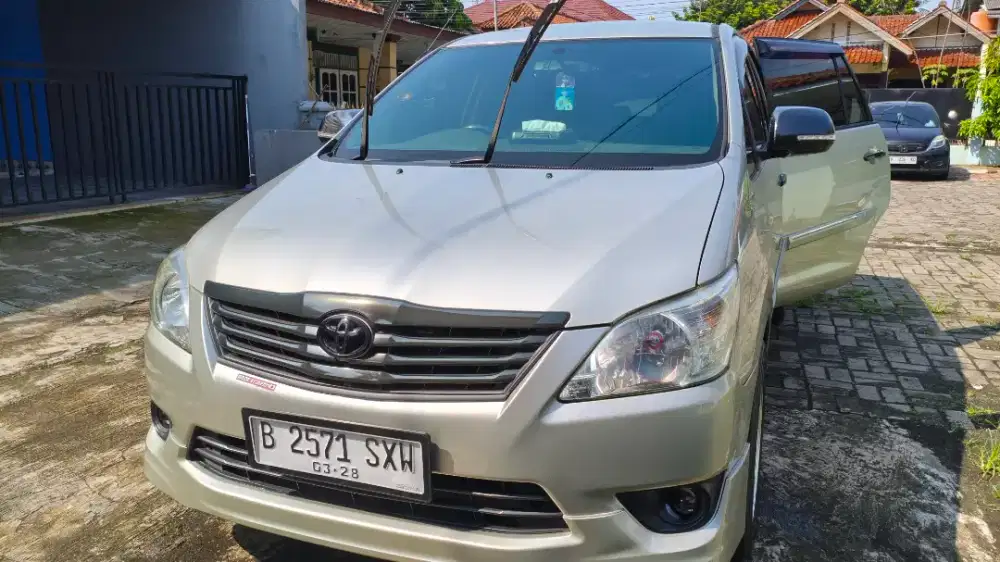 Kijang Grand Innova 2.5 Diesel Matic