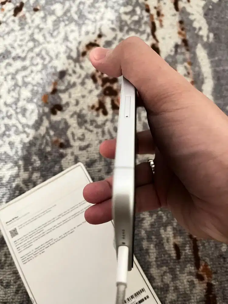 iphone 16 plus white 512GB like new ibox