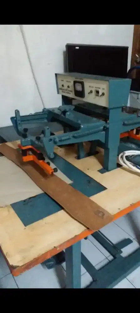 Mesin High Frequinsi (HF)