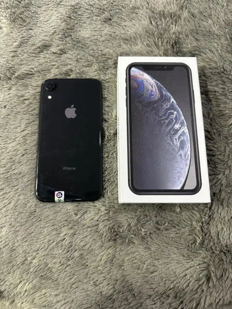 Iphone Xr 64 gb inter wifi/indosat only