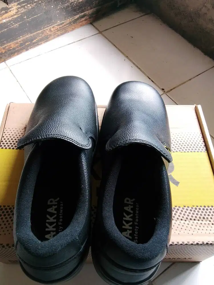 SEPATU SAFETY MERK DAKAR