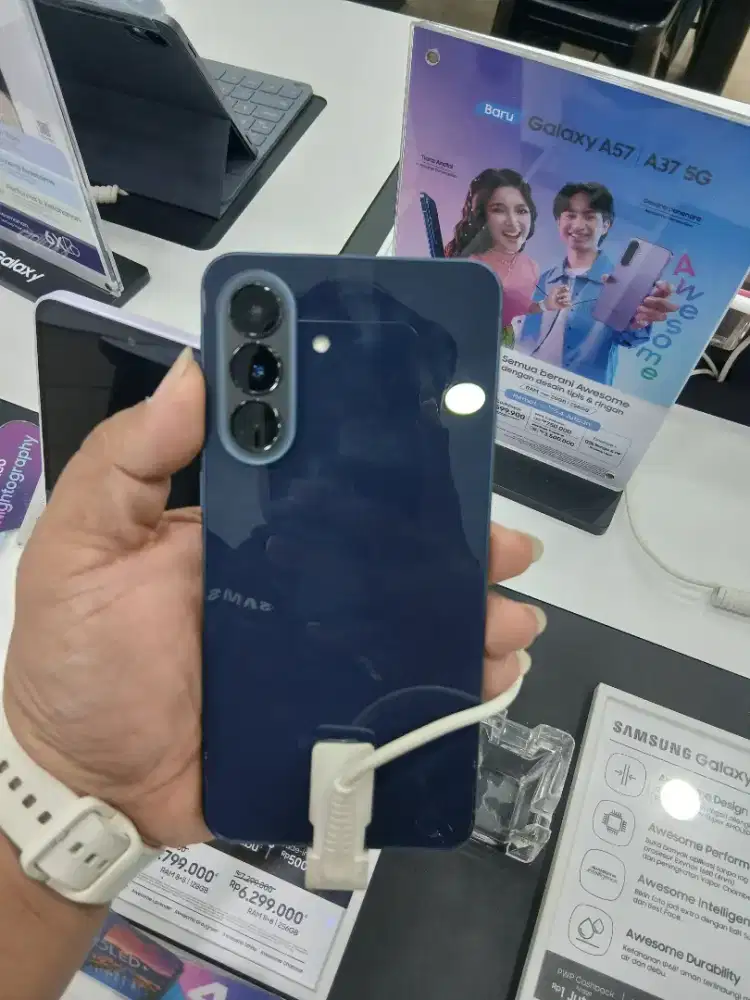Samsung A57 8/256 free FIT 3