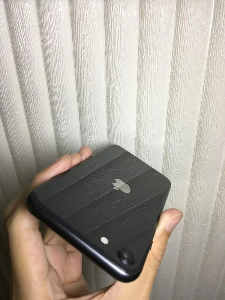 SE 2020 128GB iBox