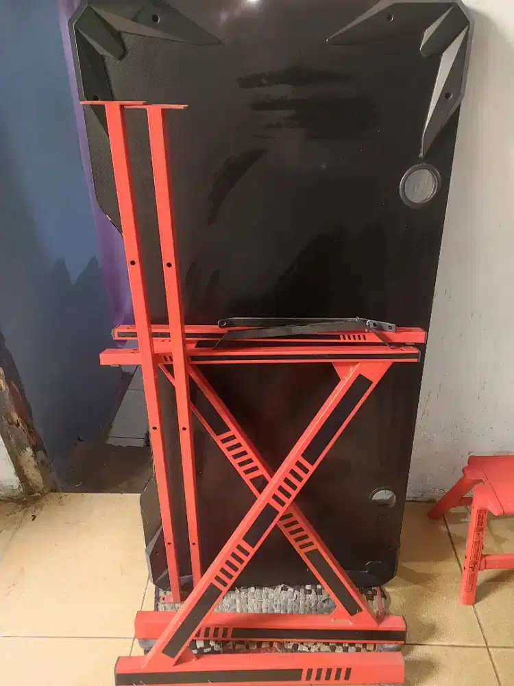 Meja komputer gaming