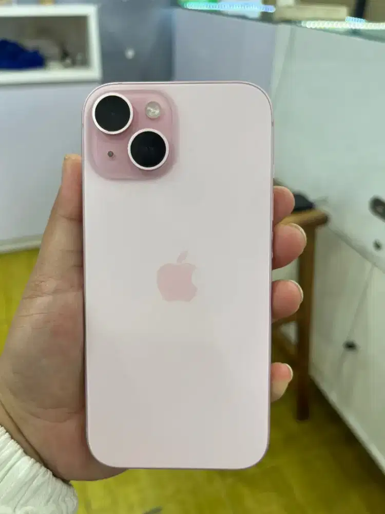 iPhone 15 128gb bh 100%  ( open  box)