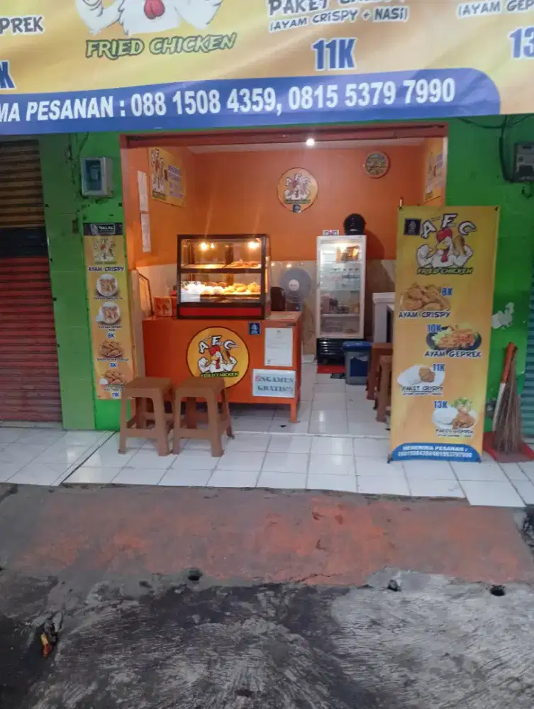 Dijual stand pasar murah