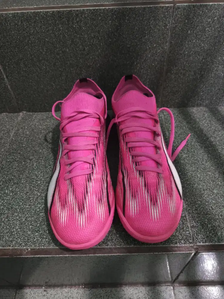 Sepatu Futsal Puma