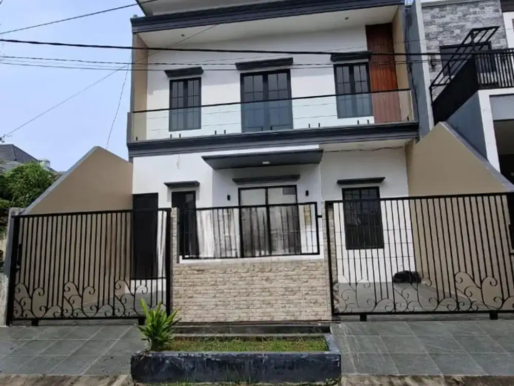 FOR SALE RUMAH CANTIK BARU GRESS DI BABATAN PANTAI SURABAYA KOTA JA 237