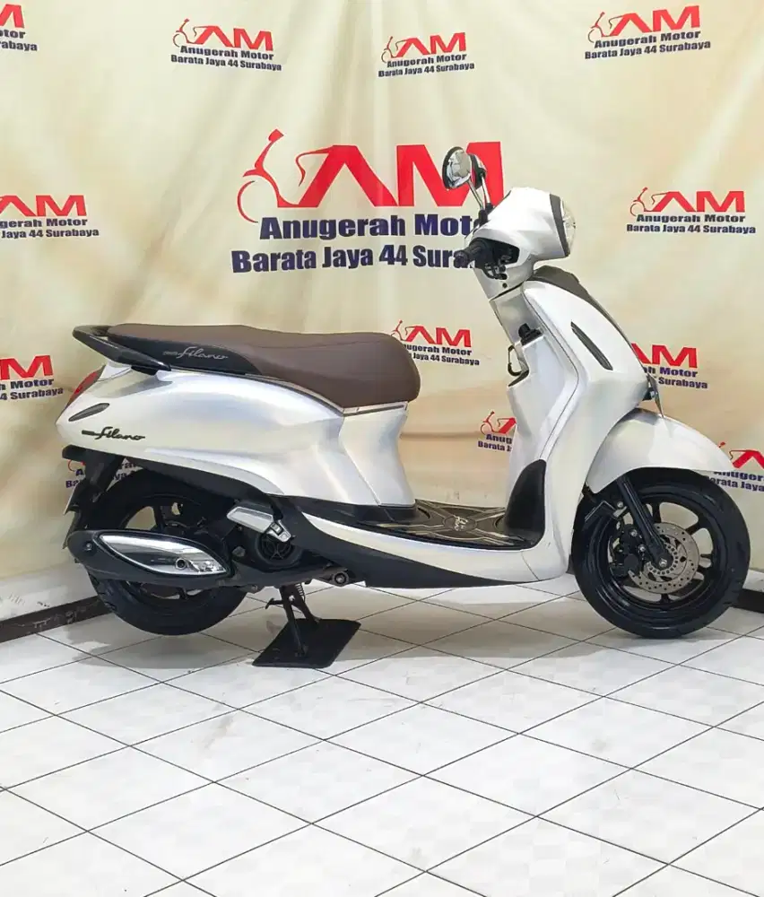 Ready km 8 Ribu Yamaha grand filano Lux  125 tahun 2023 warna putih