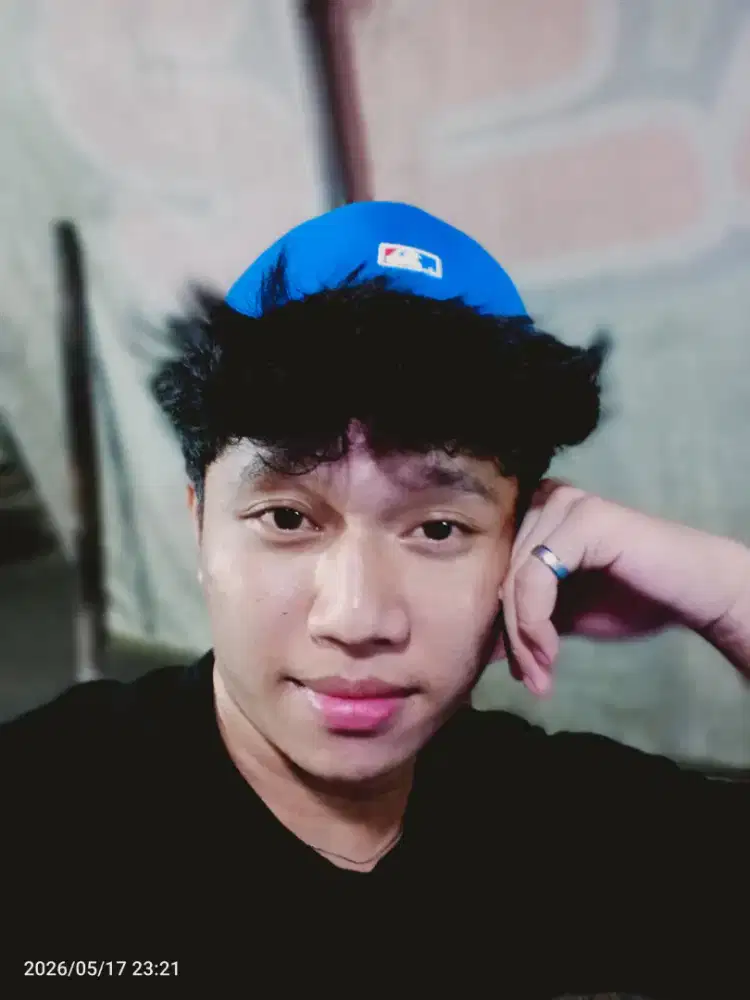 Cari kerja apa saja yang penting halal