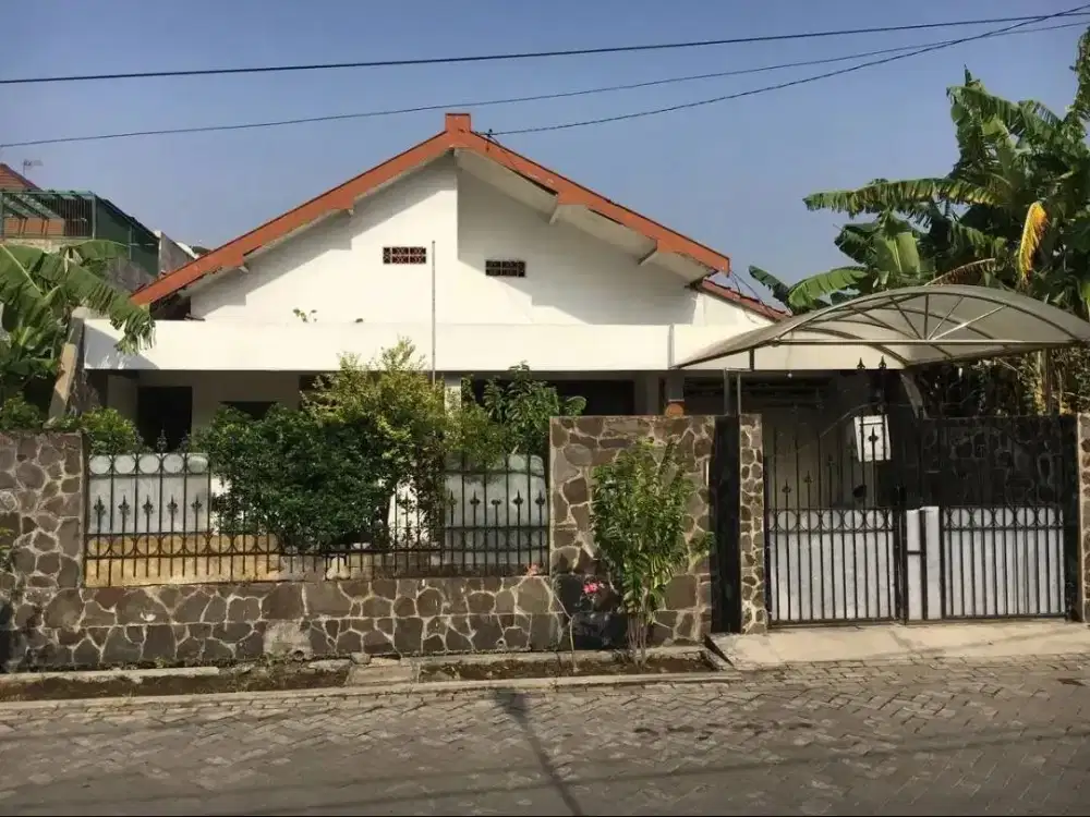Dijual Rumah Mojoklanggru Row Jalan Lebar, Bebas Banjir, Lingkungan Tenang