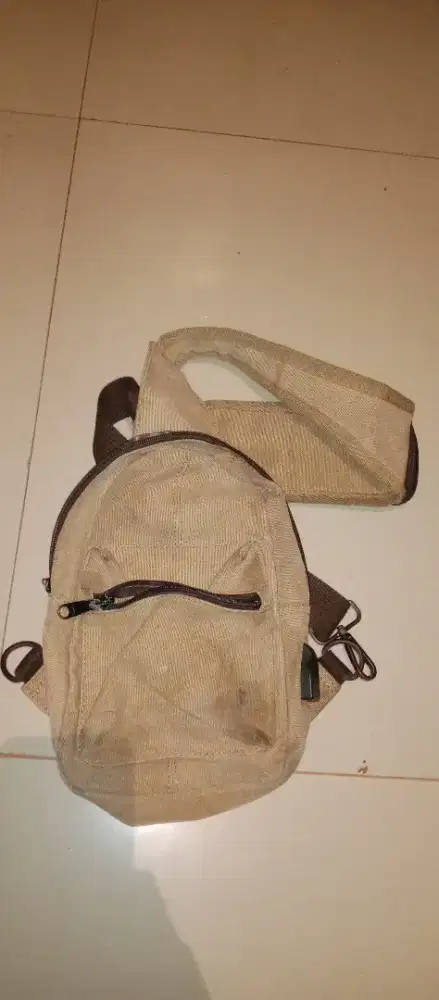 Tas Selempang Kanvas Mini Casual Bekas - Second/Preloved.