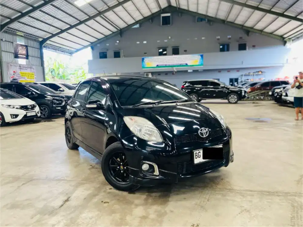 Toyota Yaris 1.5 E 2012 / 2013 AT Matic, Super terawat
