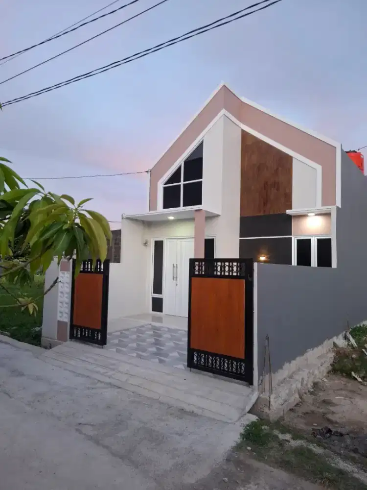 Rumah Model Eropa Dekat Harapan Indah dan Jakarta