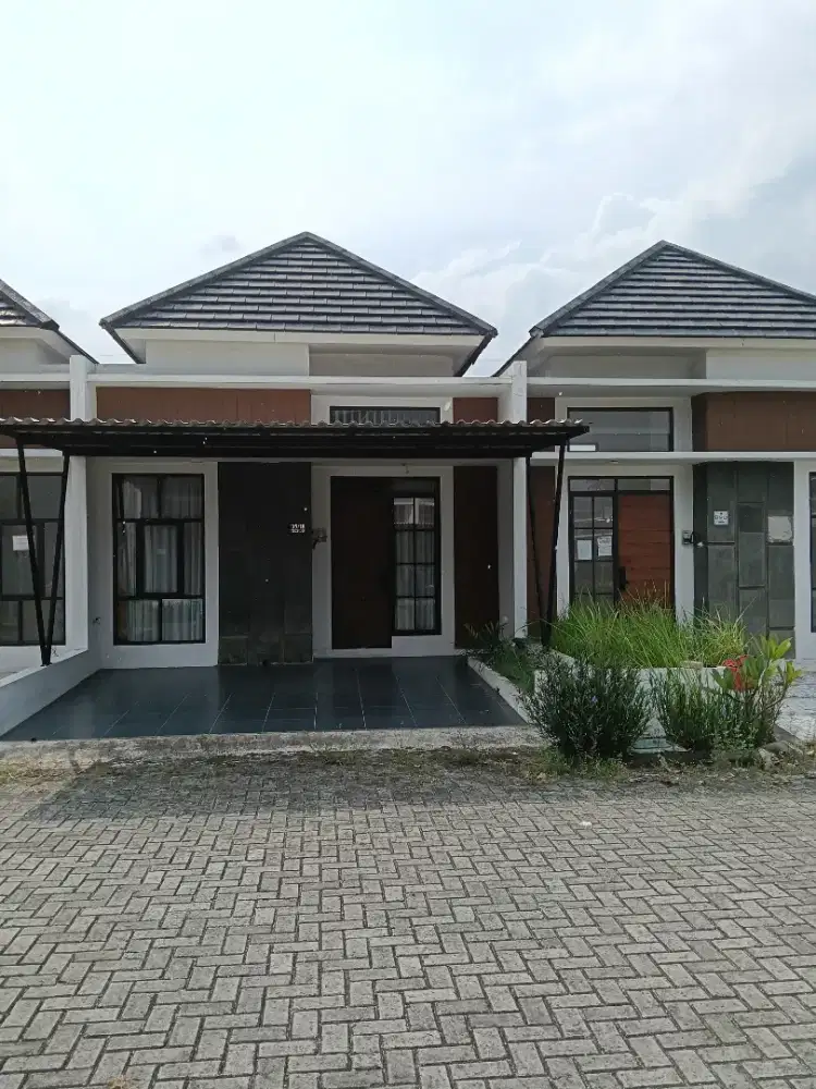 Jual / over Rumah Cakep Minimalis cicilan udah 4 th
