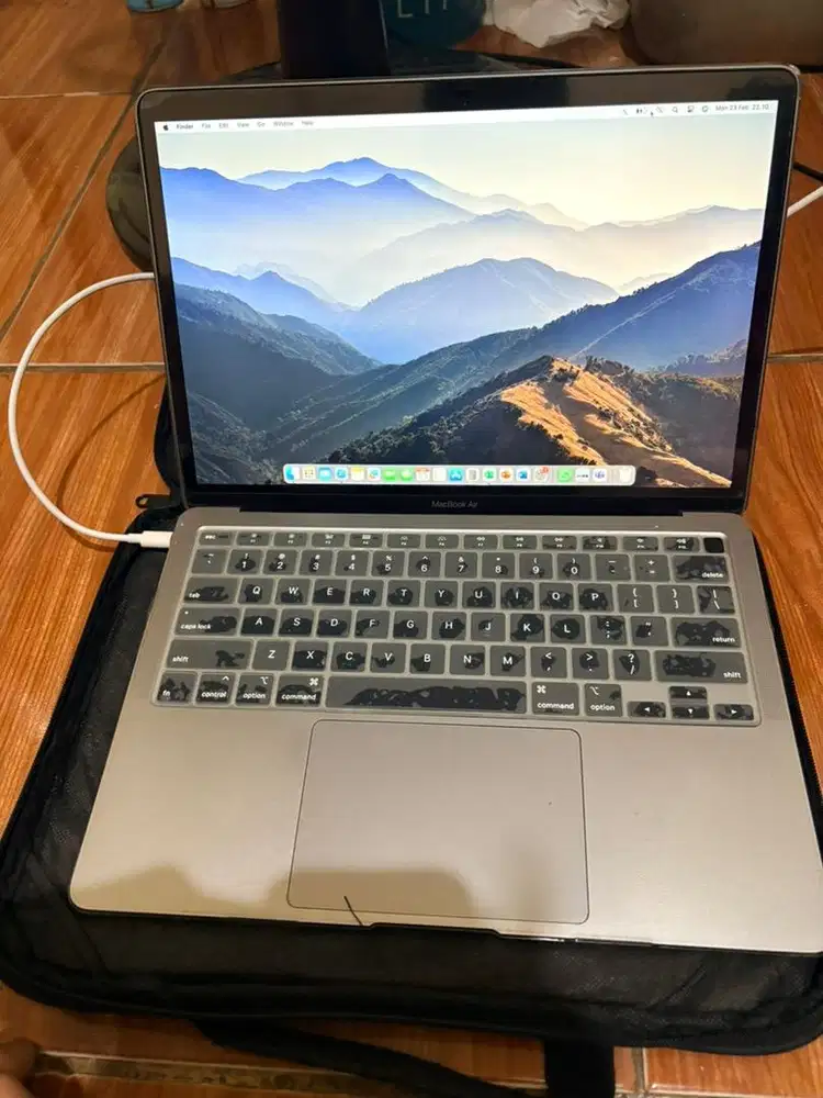 Macbook Air 8/512 GB