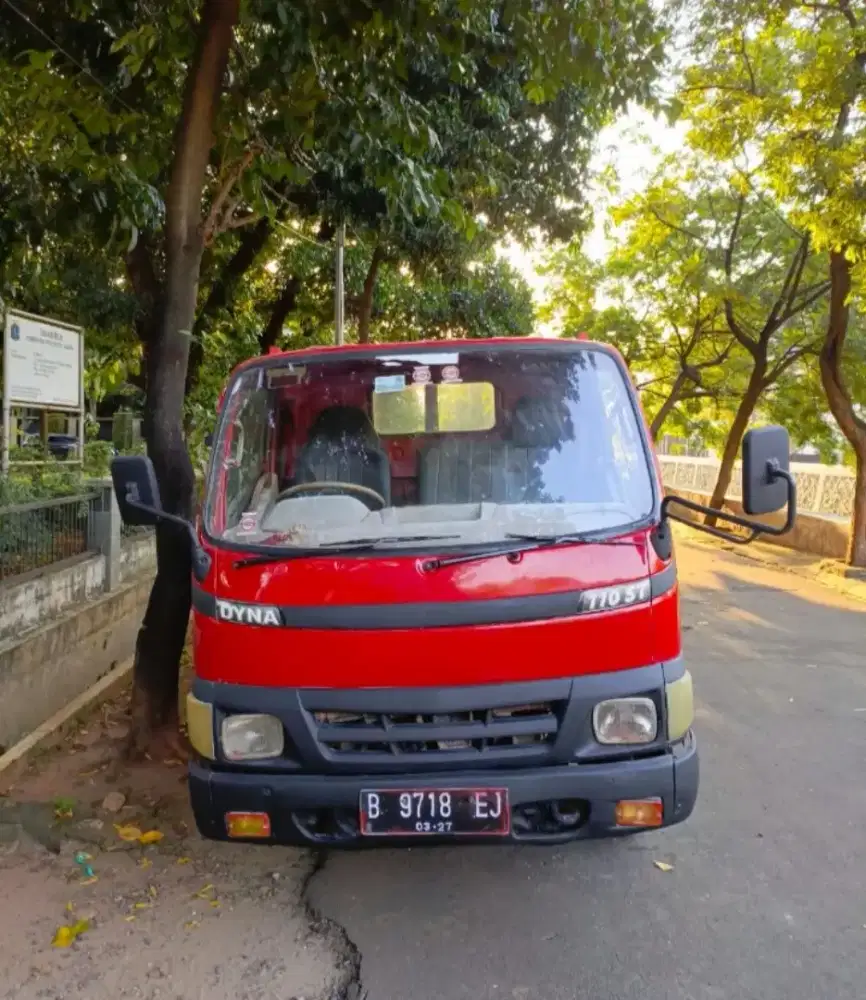 Toyota dyna engkel 4roda 2007