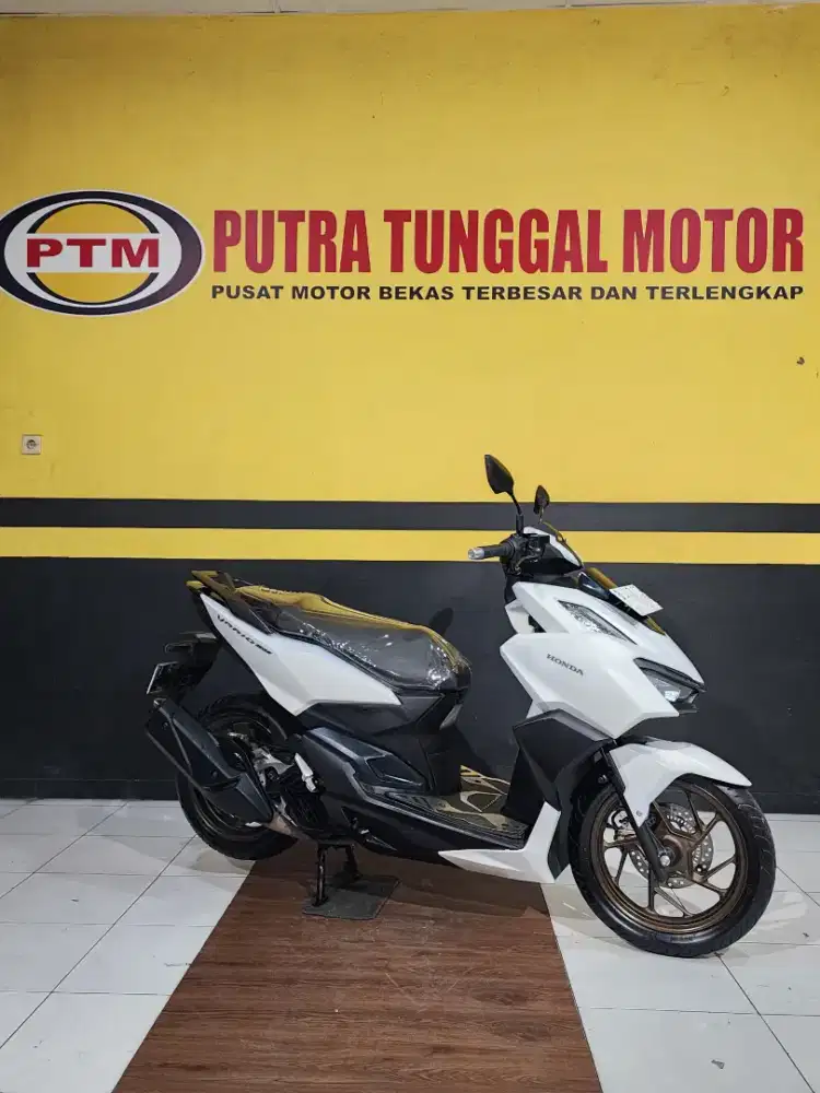 Honda vario 160abs 2023 km 2 ribu