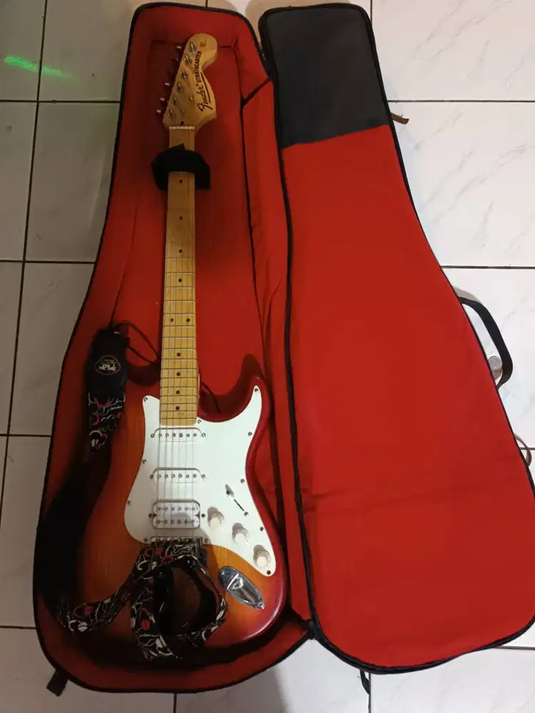 GITAR LISTRIK DAN GIGBAG ( NEGO )