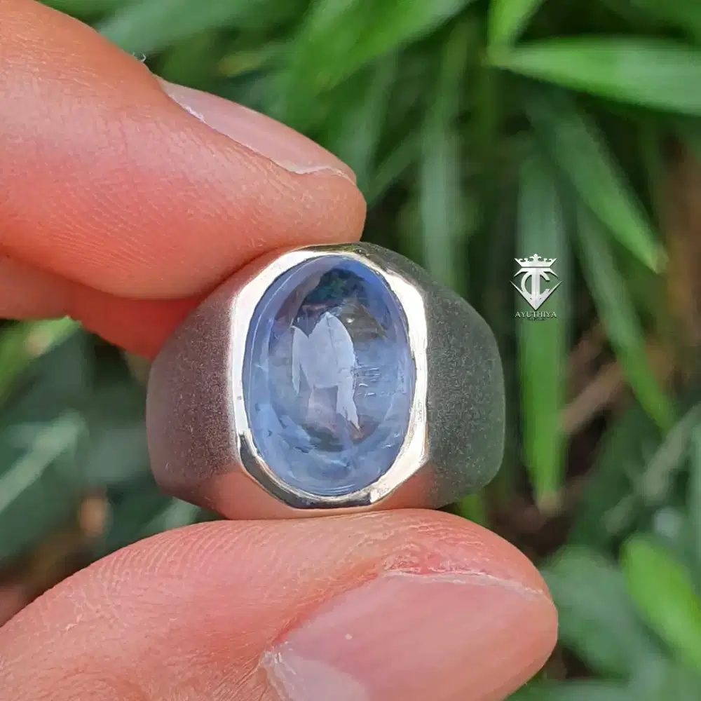 Batu Permata Natural Blue Sapphire SriLanka No Heat 9.79 Ct CGL Memo