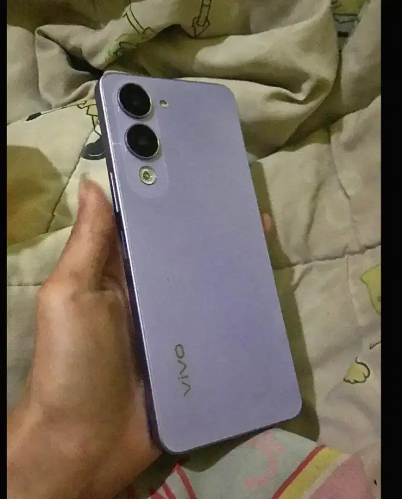 Vivo y04s ram 4+4/128