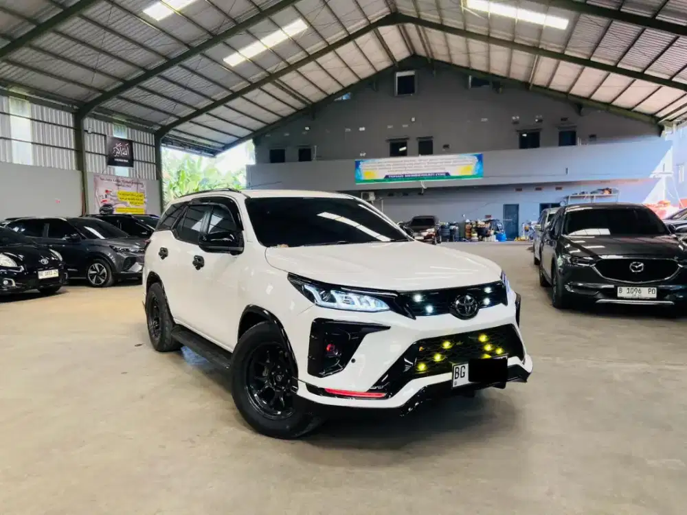 Toyota Fortuner GR Sport up Legender 2021 / 2022 AT Matic