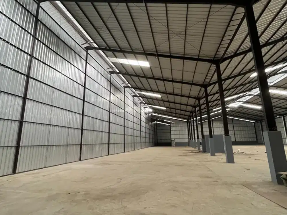DISEWAKAN GUDANG SIAP PAKAI KEBON JERUK JAKARTA BARAT HARGA NEGO
