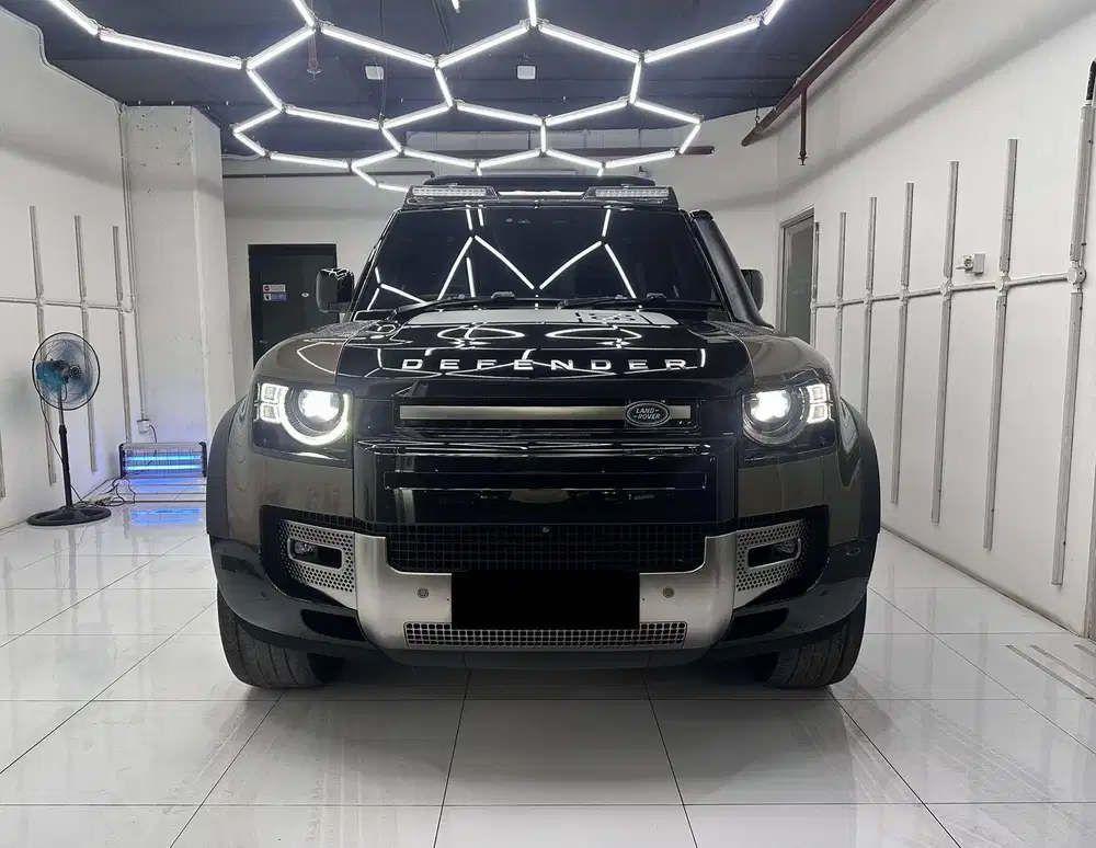 [ LOW KM ] Land Rover Defender 90x P400 MHEV 2022 NIK 2021