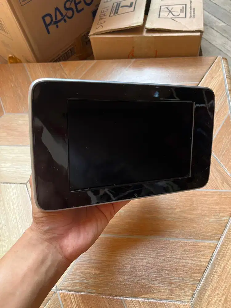 Headunit original mercedes benz c300 c250 c200 w205 bawaan