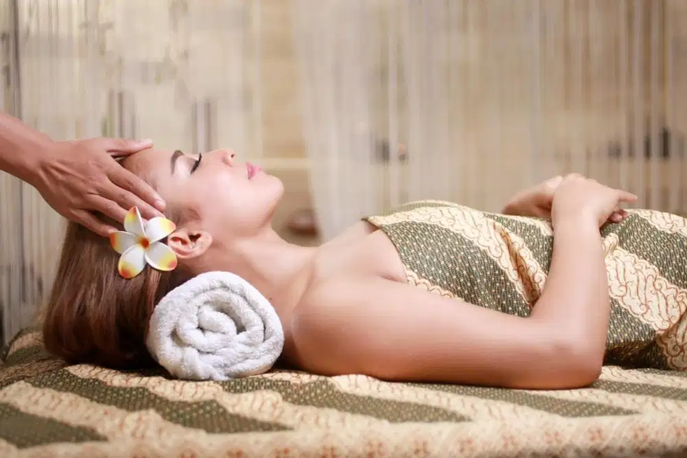 Terapis Wanita Pengalaman dibutuhkan di Family Massage Jakarta Barat