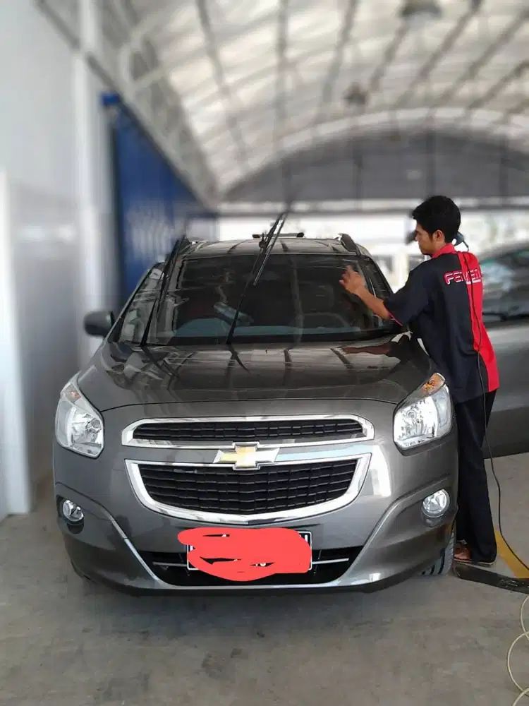 Chevrolet Spin tangan Pertama