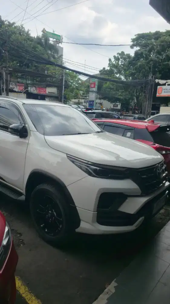 Toyota fortuner gr sport 2.8   pribadi