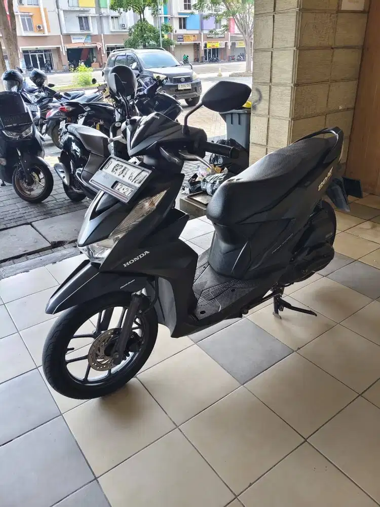 Honda Beat Sporty Deluxe Black Tahun 2022