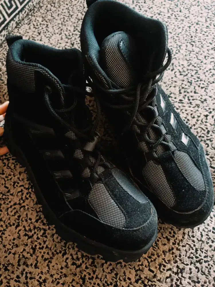 Sepatu outdoor/safetypria