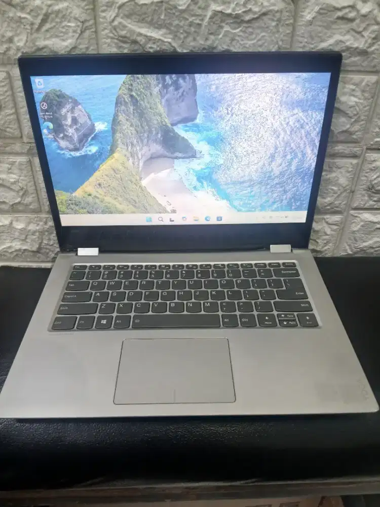LENOVO YOGA 520
