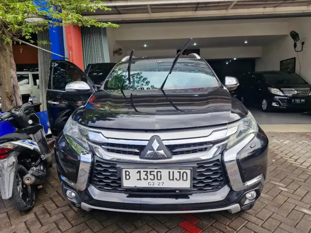 Mitsubishi Pajero Dakar 4x 2 Automatic 2016 Diesel Hitam Metalik