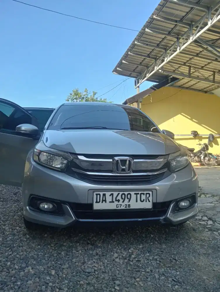 Dijual honda mobilio e cvt